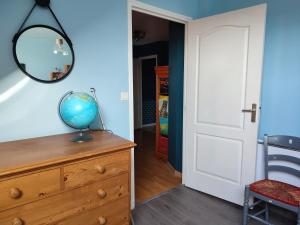 Zdjęcie z galerii obiektu chambre chez l'habitant aux Basses Besnardières w mieście Pontvallain