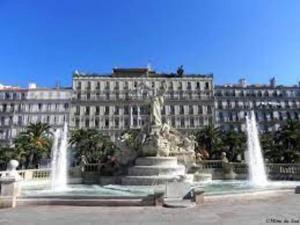 Fotografia z galérie ubytovania Bel appartement 6 personnes - Proche toutes commodités v destinácii Toulon