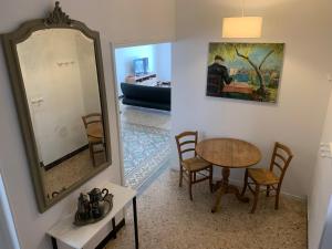 Zdjęcie z galerii obiektu Villa Castor, Marseille, 8 personnes, Vue mer w Marsylii