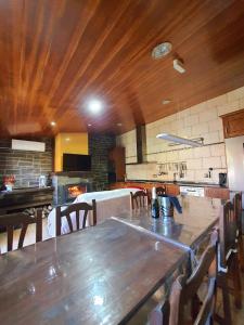 A kitchen or kitchenette at Raco de Lis