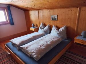 Postel nebo postele na pokoji v ubytování Schießling Hof