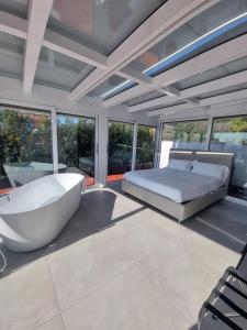 A seating area at REale Apartments