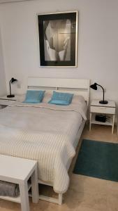 Posteľ alebo postele v izbe v ubytovaní Judith Apartment-Lovely duplex in Benalmadena