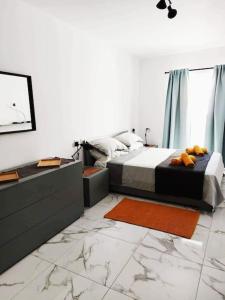 Postel nebo postele na pokoji v ubytování 2 Bedroom Apartment in San Gwann