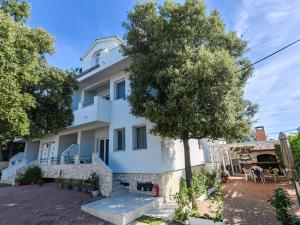 Gallery image of Maris apartments, Petrčane in Petrcane