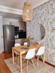 Kuchyňa alebo kuchynka v ubytovaní Salamanca Rentals - Apartamento con terraza a 1 minuto de la Plaza Mayor