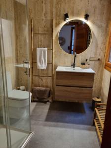 Kúpeľňa v ubytovaní Salamanca Rentals - Apartamento con terraza a 1 minuto de la Plaza Mayor