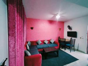 A television and/or entertainment centre at Sharm Delta Village 203/114 Még 2 kép