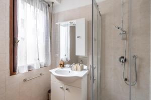 O baie la Suite 1,2 porta Milano centro parking free