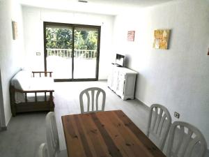 Galeriebild der Unterkunft Turyva Tarongers 8 - Cozy Apartment with Terrace & Parking near Peñíscola Beach in Peñíscola