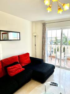 Posedenie v ubytovaní Elegant Palm Mar Apartment