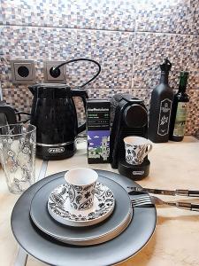 Príslušenstvo na prípravu kávy alebo čaju v ubytovaní Georgia on my mind