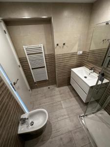 Phòng tắm tại Casa Román V Edificio rehabilitado sin ascensor +4 ảnh