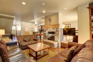 Χώρος καθιστικού στο 39B Union Creek Townhomes West