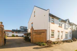 Το κτήριο όπου στεγάζεται  η παραθεριστική κατοικία