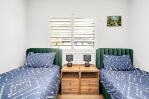 Кът за сядане в Spacious 4BR Villa with Office l Modern & Convenient