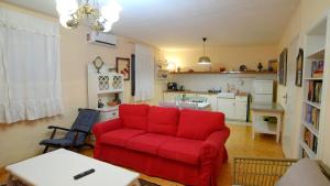 Fotografie z fotogalerie ubytování Central & Vintage Apartment Sinj v destinaci Sinj