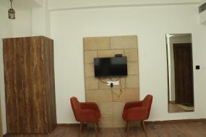 A television and/or entertainment centre at The Stoneberry Resort