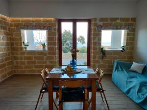 Gallery image of mdresort villa fronte mare in Trabia