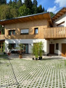 The building in which the holiday home is located
