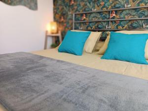 Posteľ alebo postele v izbe v ubytovaní Apartamento El Dorado cerca del mar
