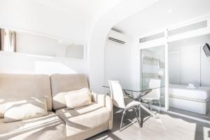 Część wypoczynkowa w obiekcie Las Damas 14-B Sea View Levante Beach