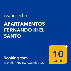 ein gelbes Schild mit den Worten augmenteduments erat santa in der Unterkunft APARTAMENTOS FERNANDO III EL SANTO in Baeza