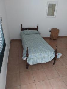 Una cama o camas en una habitación de Departamento G Cruz - Talca 1 con cochera