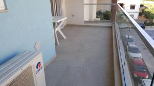 Balkon atau teras di The Pines