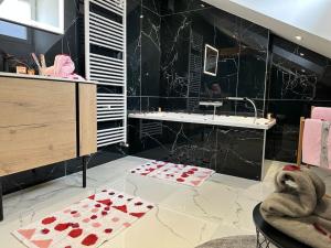 Zdjęcie z galerii obiektu Metz Gare - Appartement quartier Impérial w Metz