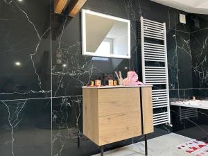 Zdjęcie z galerii obiektu Metz Gare - Appartement quartier Impérial w Metz