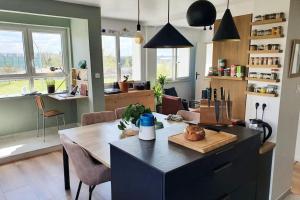 Fotografia z galérie ubytovania Appartement moderne et spacieux (Île de Nantes, futur CHU) v destinácii Nantes