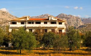 Gallery image of Hotel Rajna in Starigrad-Paklenica