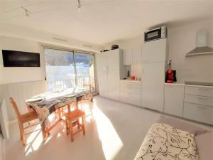 Fotografia z galérie ubytovania Studio cosy 4 personnes avec balcon - Saint-Lary-Soulan - FR-1-457-321 v destinácii Saint-Lary-Soulan