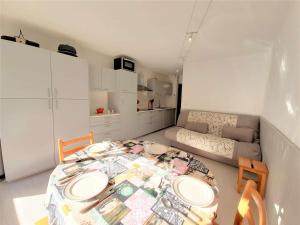 Fotografia z galérie ubytovania Studio cosy 4 personnes avec balcon - Saint-Lary-Soulan - FR-1-457-321 v destinácii Saint-Lary-Soulan