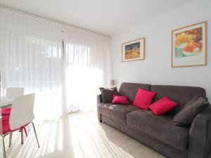 Posedenie v ubytovaní Studio Cosy avec Terrasse, Clim, WiFi et Parking, Proche Centre et Plage - FR-1-553-197
