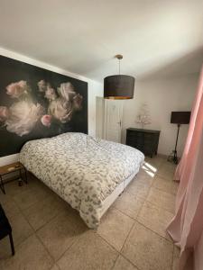 Posteľ alebo postele v izbe v ubytovaní La Luberonne gordes