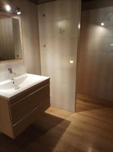 Koupelna v ubytování Appartement avec vue sur la montagne