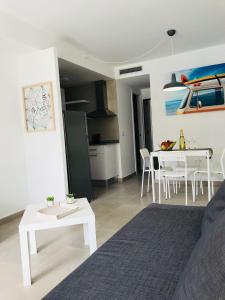Kuchyňa alebo kuchynka v ubytovaní Corralejo Sun 90210 + 6 fotografií