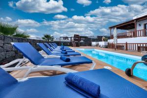 Bazén v ubytování Villa Flavia-private pool, jacuzzi, sea views nebo v jeho okolí