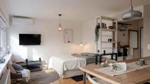 TV a/nebo společenská místnost v ubytování Cosy apartment