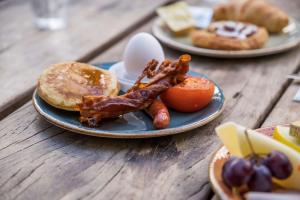 Eten bij of ergens in de buurt van het hotel

