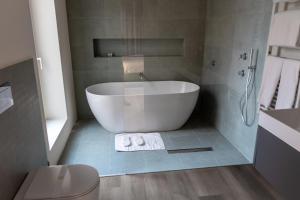 A bathroom at Pasubio Quattro BB