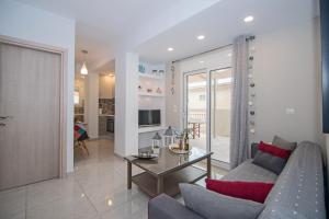 TV a/nebo společenská místnost v ubytování Victor Junior Suite by "elite"