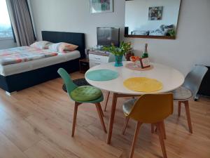 Postel nebo postele na pokoji v ubytování Appartment Panoramablick + 8 fotografií