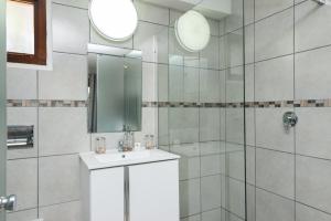 Um banheiro em San Lameer Villa 10401 - 1 Bedroom Classic - 2 pax - San Lameer Rental Agency