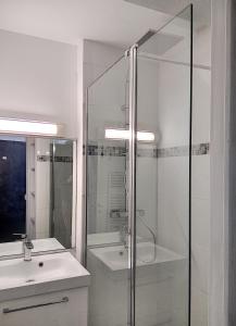 Kúpeľňa v ubytovaní Résidence Graziella Studio 503