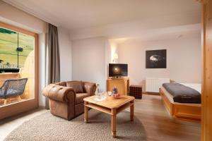 A seating area at Adler Inn Tyrol Mountain Resort SUPERIOR