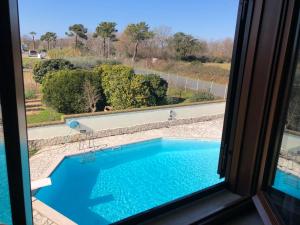 Bazén v ubytování Luxury B&B Resort nebo v jeho okolí