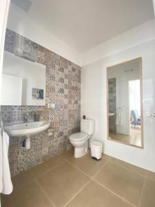 A bathroom at Villa Residencial El Guaidil